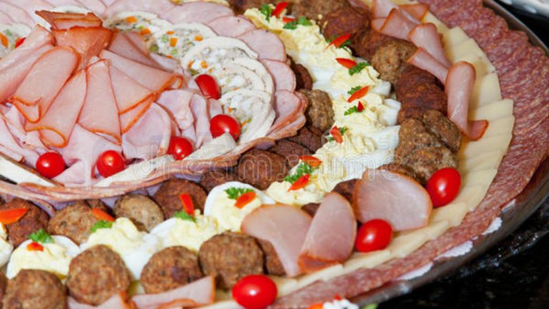 中央厨房设备定制：如何打造高效食堂解决方案**