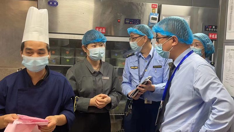 小标题：代加工行业现状解析