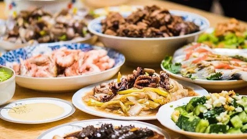 团餐食材配送：代理与自营的差异化解析